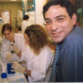 Dr Levon Khachigian - Centre for Vascular Research