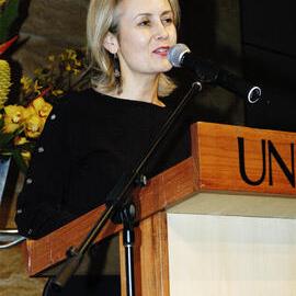2005 Alumni Awards Reception - Gabrielle Upton