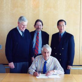Elias Duek-Cohen Scholarship Protocol Signing