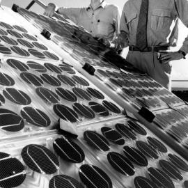 Stuart Wenham & Martin Green with First Generation Solar Cells