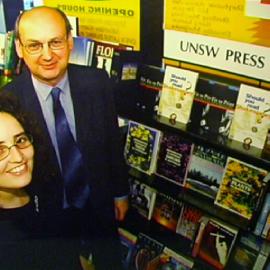 Amanda Simons, Robin Derricourt