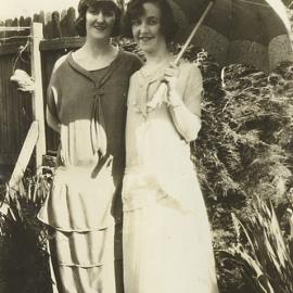 Christmas Day - Nell Buckland, Ethel Clancy