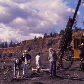 Mining - Students Onsite Drilling - Prospect Quarry
