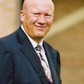 Faculty of Commerce & Economics Staff -  Peter Swan