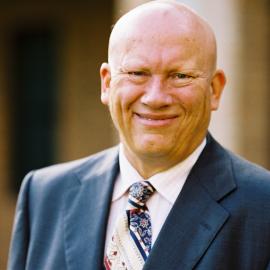 Faculty of Commerce & Economics Staff -  Peter Swan