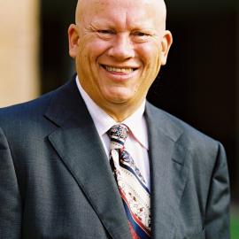 Faculty of Commerce & Economics Staff -  Peter Swan