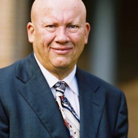 Faculty of Commerce & Economics Staff -  Peter Swan