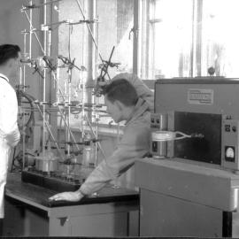 School of Metallurgy - John Webster & Les Baker.