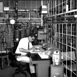 School of Metallurgy - PhD student Ian Clark
