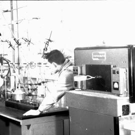 School of Metallurgy - John Webster & Les Baker.