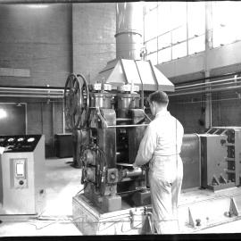 School of Metallurgy - Neil McDonald, Allan "Tex" Morton