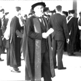 School of Metallurgy - Graduations - Group in academic dress