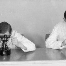 School of Metallurgy - Undergraduate students with equipment