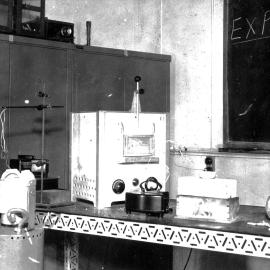 School of Metallurgy - Class Experiments at North Sydney Technical College