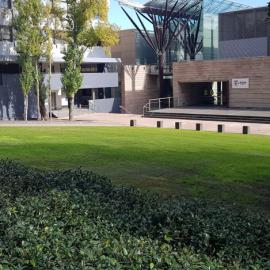 COVID-19 Lockdown - John Niland Scientia Building & Lawn