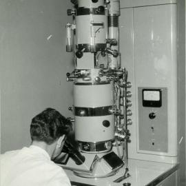 Electron Microscope - Pathology, Faculty of Medicine.